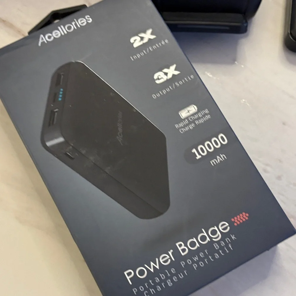 2 Portable Charger Bundle Mophie & Acellories 10,000mAh Power Banks